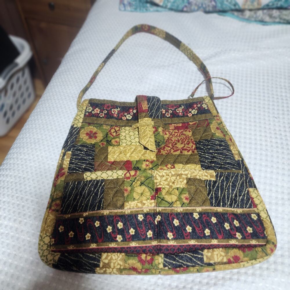 ELIZABETH AUSTEN NY EUC XL QUILTED FABRIC SHOULDER BAG